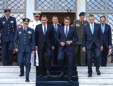 Κ.Μητσοτάκης από το ΥΠΕΘΑ: «Οι Ένοπλες Δυνάμεις διαθέτουν και επιχειρησιακή ετοιμότητα και υψηλό ηθικό»